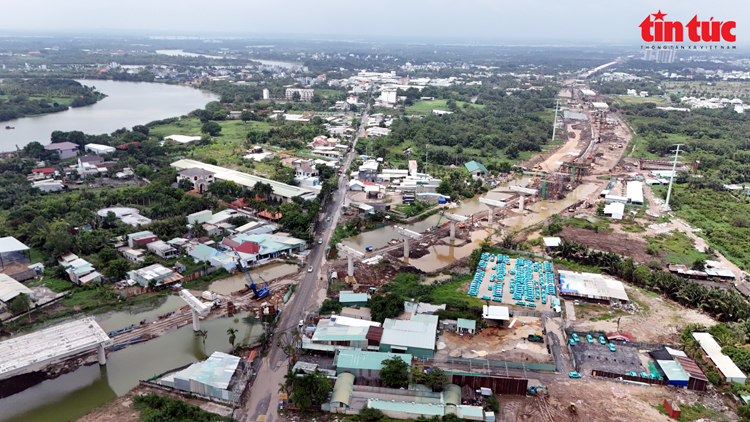 Đang mở rộng vành đai 3