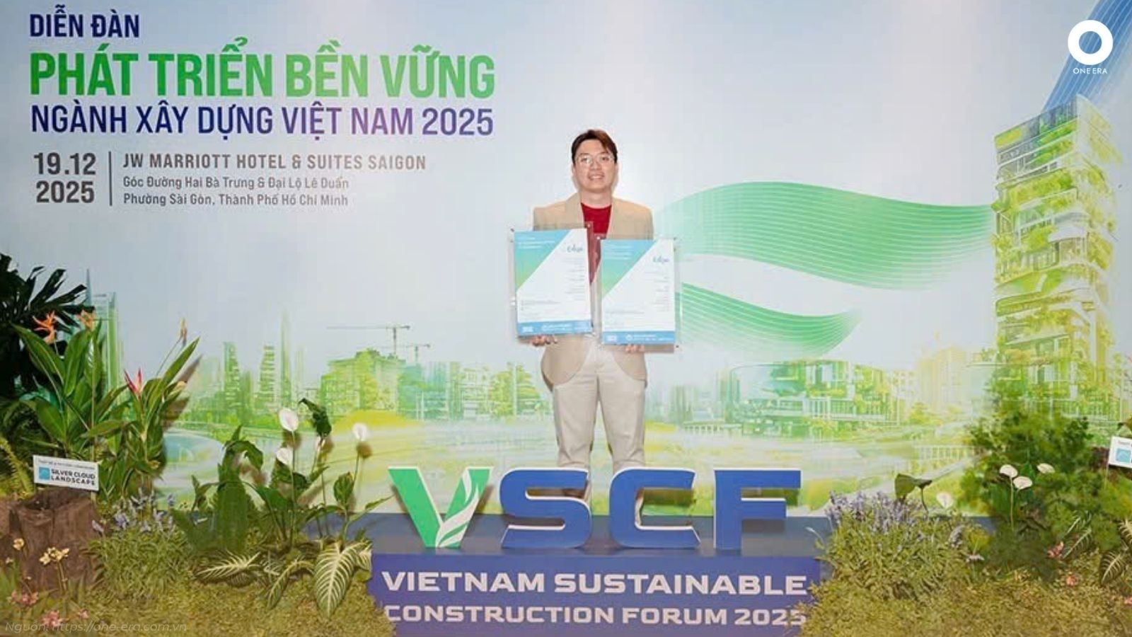 Tổng hợp các giải thưởng danh giá quốc tế (Asia Property Awards, Robb Report) và chứng nhận xanh EDGE của dự án One Era
